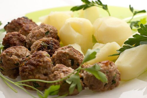 meatballs and potatoes