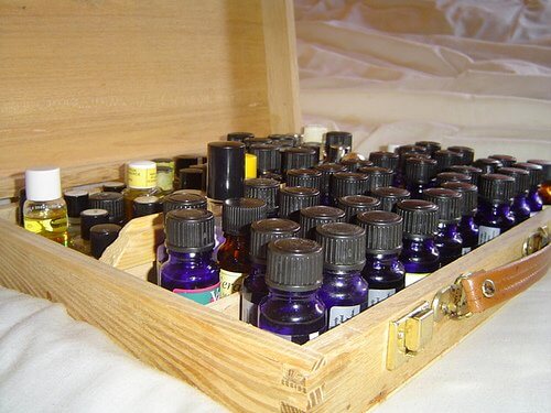 essential oils box