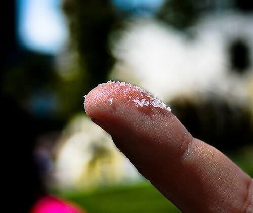 sugar on finger