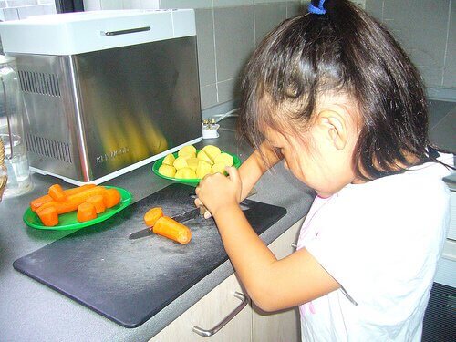 Farmer’s Market Project: Make a Salad with Kids