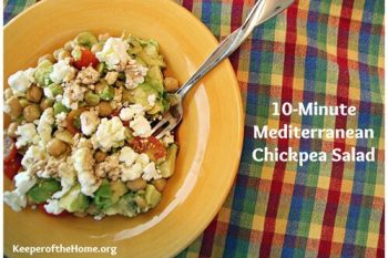 10-Minute Lunches: Mediterranean Chickpea Salad