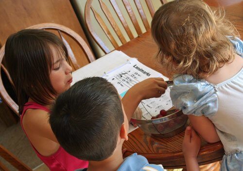 kids eating grapes day life