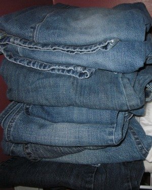 Curbing Consumption with a Clothing Fast