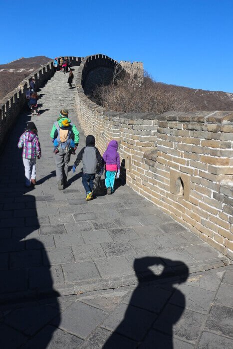 kids and I walking on great wall