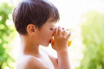 Why My Kids Don't Drink Juice Everyday {& What They Drink Instead} 2