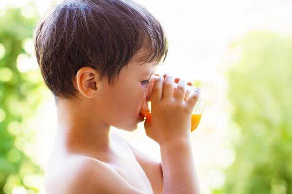 Why My Kids Don’t Drink Juice Everyday {& What They Drink Instead}