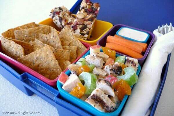 When it comes to quick and easy school lunches, one of my favorite ways to save time and money is to transform leftovers,