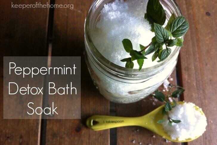 Make time for yourself to relax and maintain balance in your life! A detox bath is a great way to do that – and support your body. Here's how to take a peppermint detox bath to support your health and help your sleep!