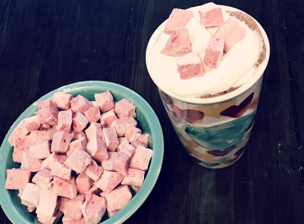 bowl and mug of marshmallows
