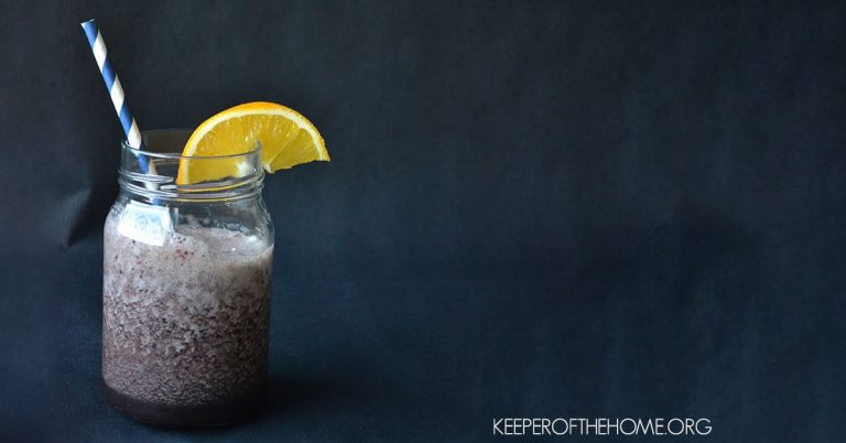 8 Ways to Supercharge Your Smoothies
