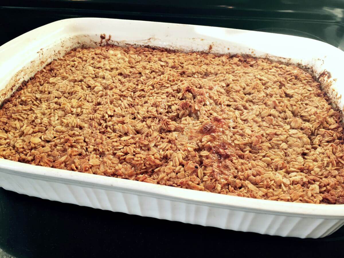 If oatmeal hasn't typically been your thing (or hasn't gone over well with your kids), give this baked oatmeal a chance. You might be pleasantly surprised! Every mom needs a few go-to breakfast recipes to pull out of her hat, and this baked oatmeal is definitely one that’s easy, filling, nourishing, and more with options for soaked oatmeal, dairy-free, and gluten-free.