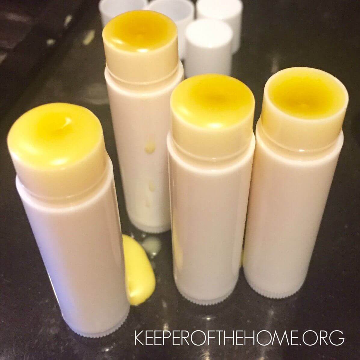 How to Make Natural Lip Balm (with Video) #DIYFriday 10
