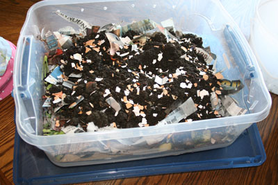 Top-worm-compost-bin