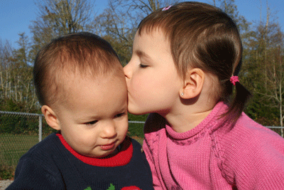 Abbie-kissing-caden