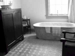 B&w bathtub