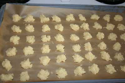 Minced-garlic-on-tray