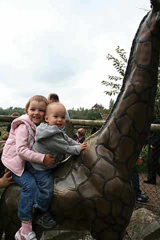 Kids-on-giraffe